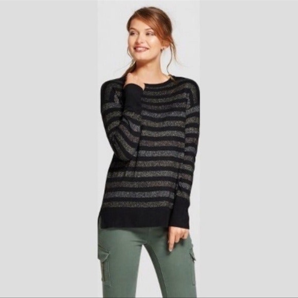 ❤️ a new day Black Shimmer Stripe Lightweight Sweater